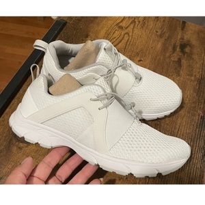 Vionic Women Drift Berlin Active Sneakers